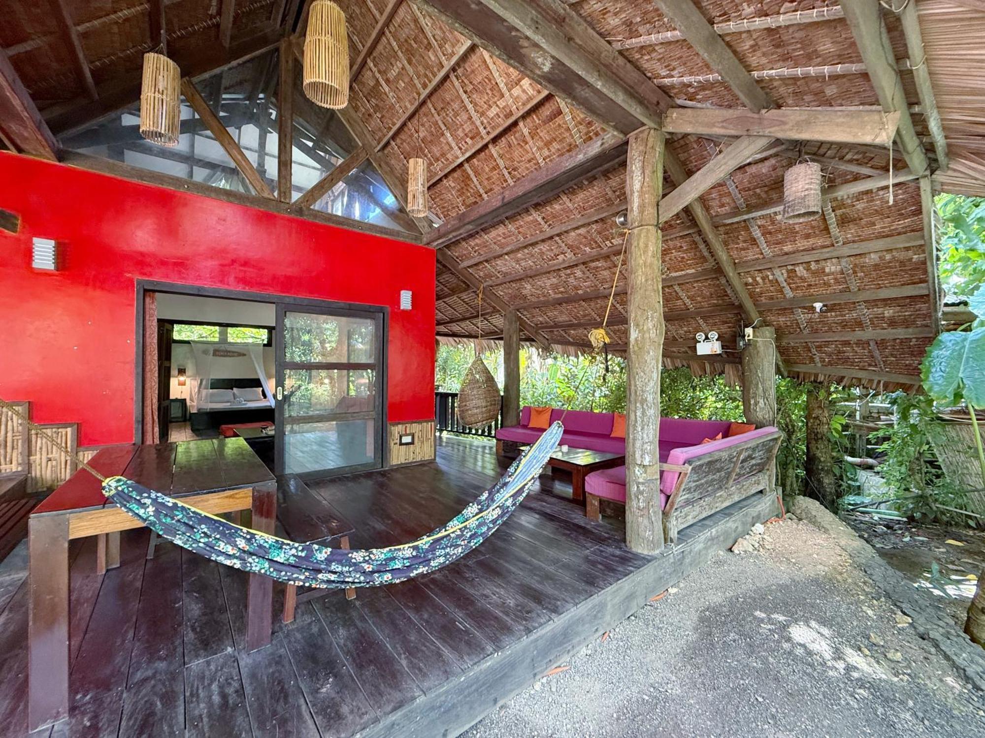Emerald House Village General Luna  Exterior photo